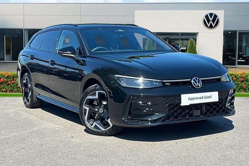 Black Used 2025 VW Passat R-line Estate | £37,999 - Image 1/4