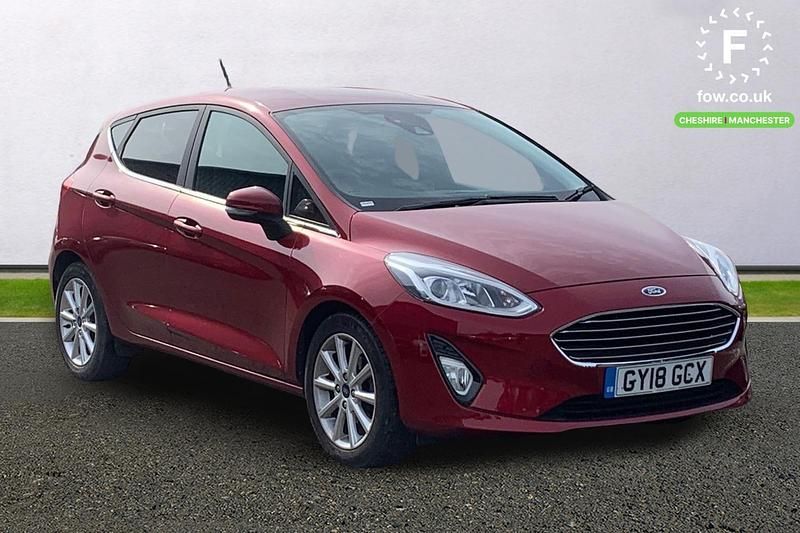 Used Ford Fiesta Titanium 100 HP (73 kW) 2018 Red Hatchback