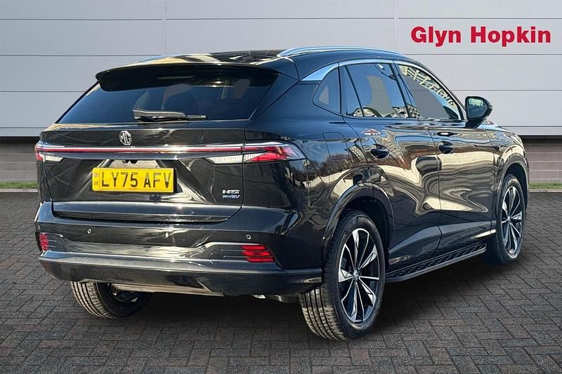 New MG HS SE 2025 Black SUV