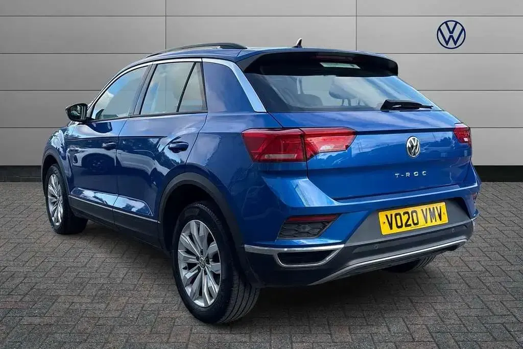 Used VW T-Roc SE 115 HP (84 kW) 2020 Blue SUV