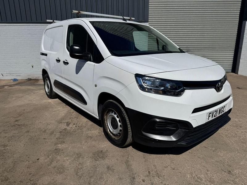 Used Toyota Proace Active 120 HP (88 kW) 2021 White MPV