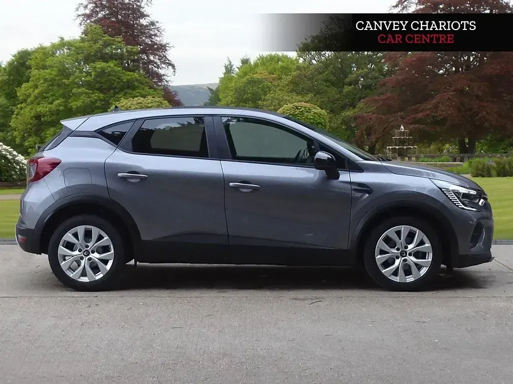 Used Renault Captur Iconic 89 HP (65 kW) 2022 Grey SUV