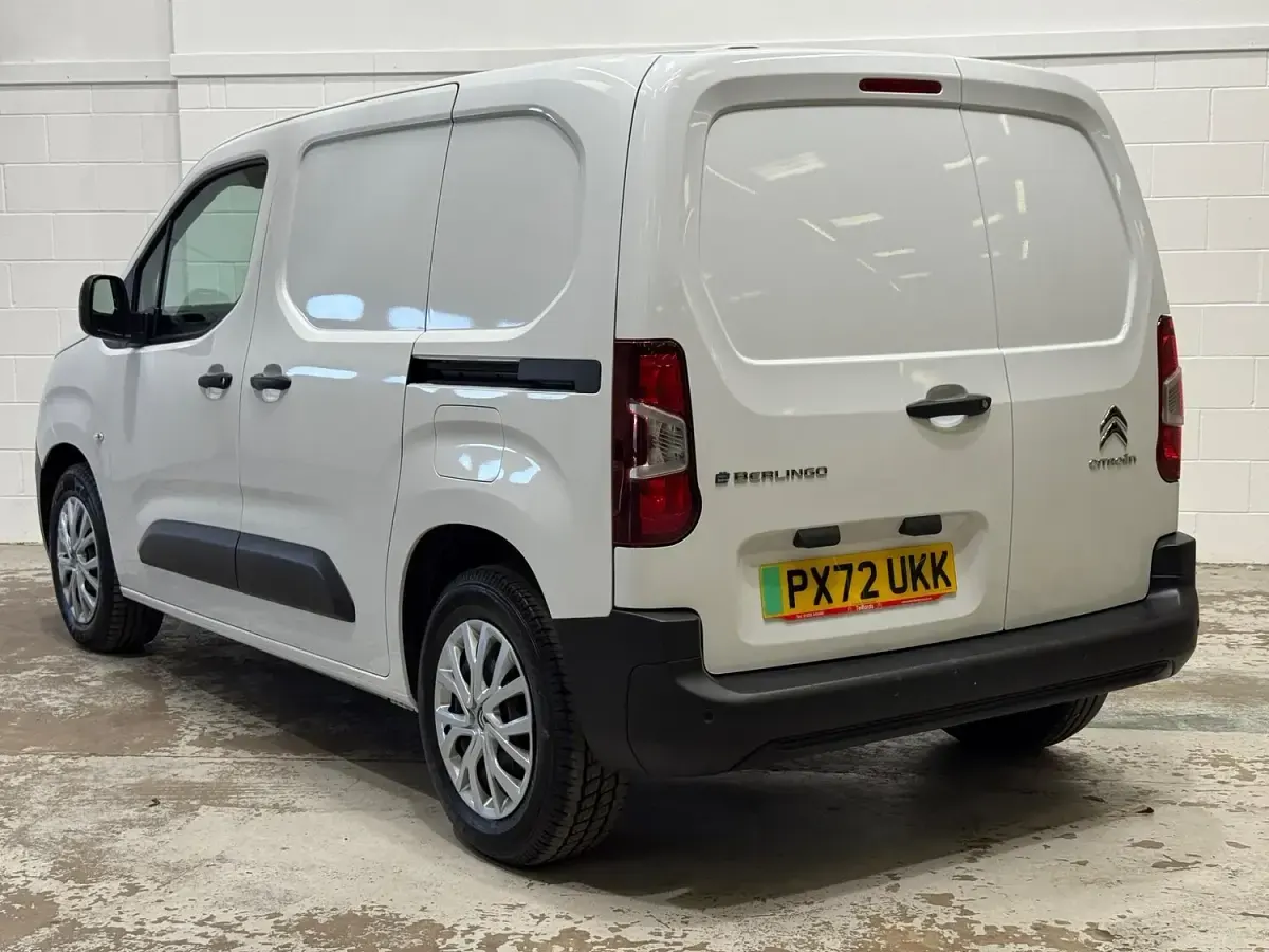 Used Citroën e-Berlingo 100 kW (136 HP) 2022 White MPV
