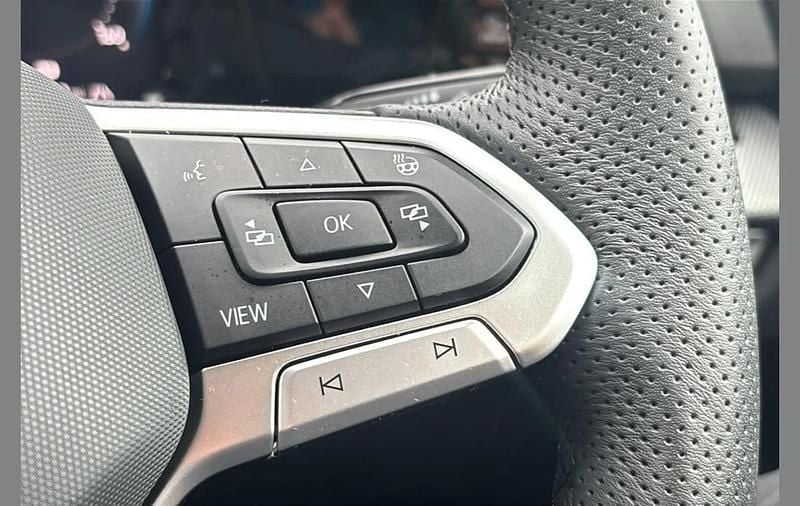 New VW Golf VIII Black Edition 147 HP (108 kW) 2025 Black Hatchback