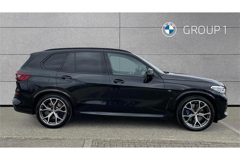 Used BMW X5 M Sport 340 HP (250 kW) 2021 Black sapphire metallic paint SUV
