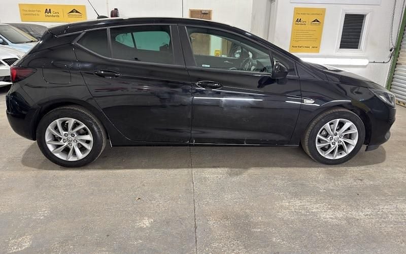 Used Vauxhall Astra Business Edition 110 HP (80 kW) 2021 Hatchback