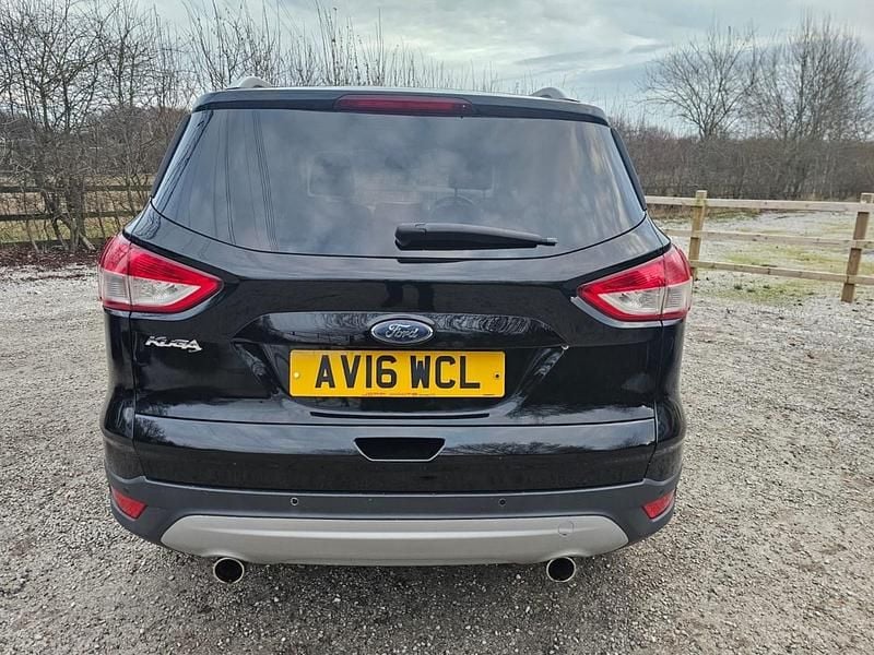 Used Ford Kuga Titanium 150 HP (110 kW) 2016 Black SUV
