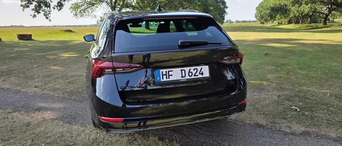 Used Skoda Octavia SE L 150 HP (110 kW) 2022 Black Estate