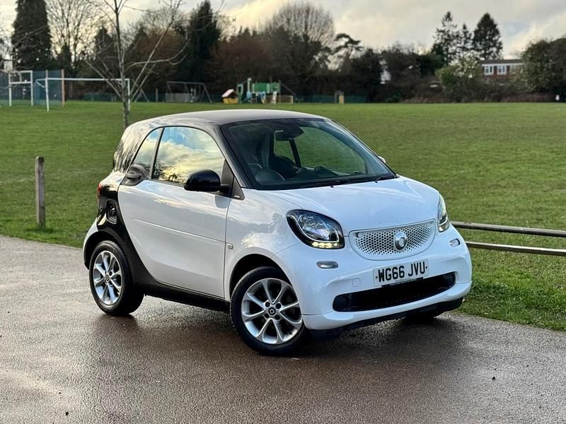 Used Smart ForTwo Coupé Passion 2016 White Coupe