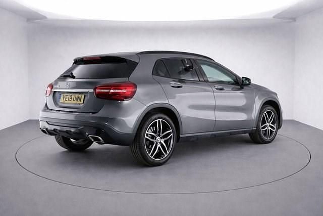 Used Mercedes GLA180 Urban 122 HP (89 kW) 2019 Grey SUV