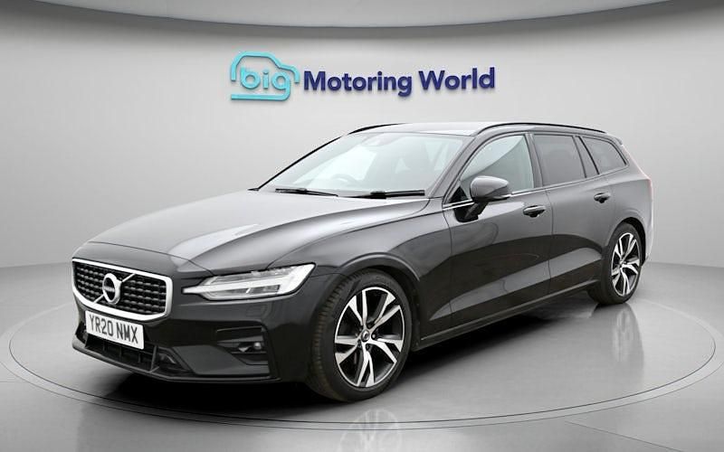 Used Volvo V60 R-Design 190 HP (139 kW) 2020 Black Estate