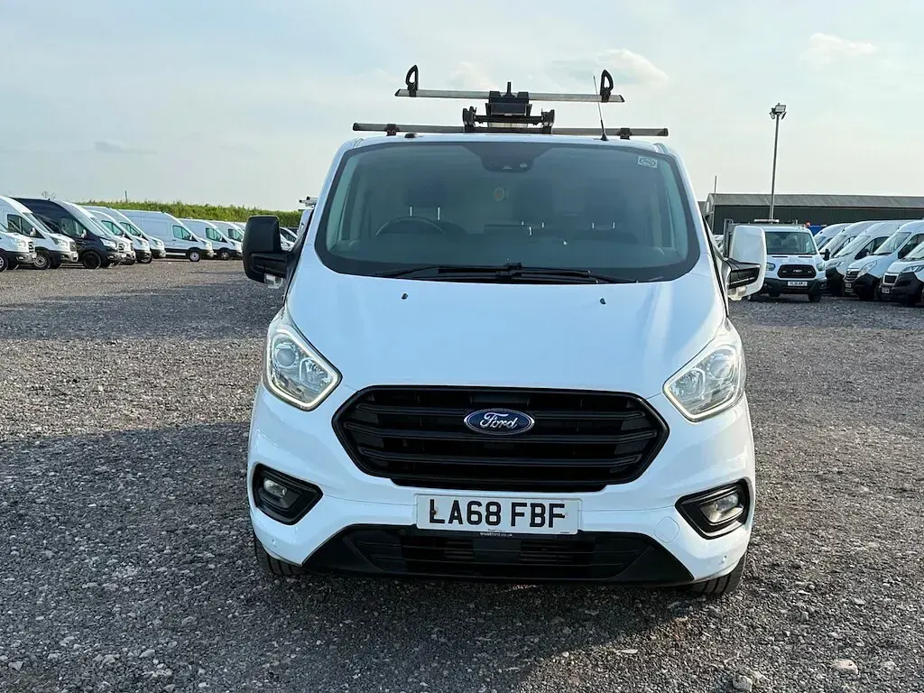Used Ford Transit Custom Trend 105 HP (77 kW) 2019 White Van