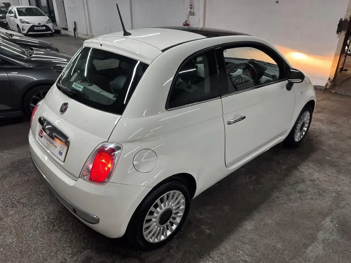 Used Fiat 500 Lounge 69 HP (50 kW) 2012 White Hatchback