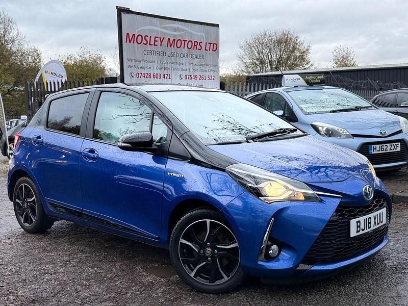 Blue/black Used 2018 Toyota Yaris Hybrid Hatchback | £10,790 (Good price) - Image 1/4