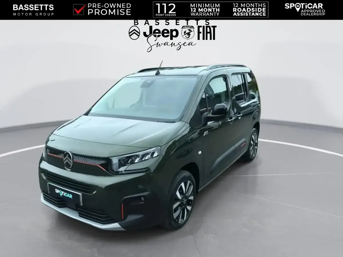 Used Citroën Berlingo 98 kW (134 HP) 2025 Green MPV
