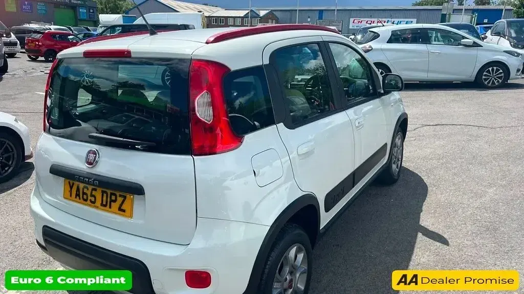 Used Fiat Panda 4x4 S 85 HP (62 kW) 2016 White Hatchback