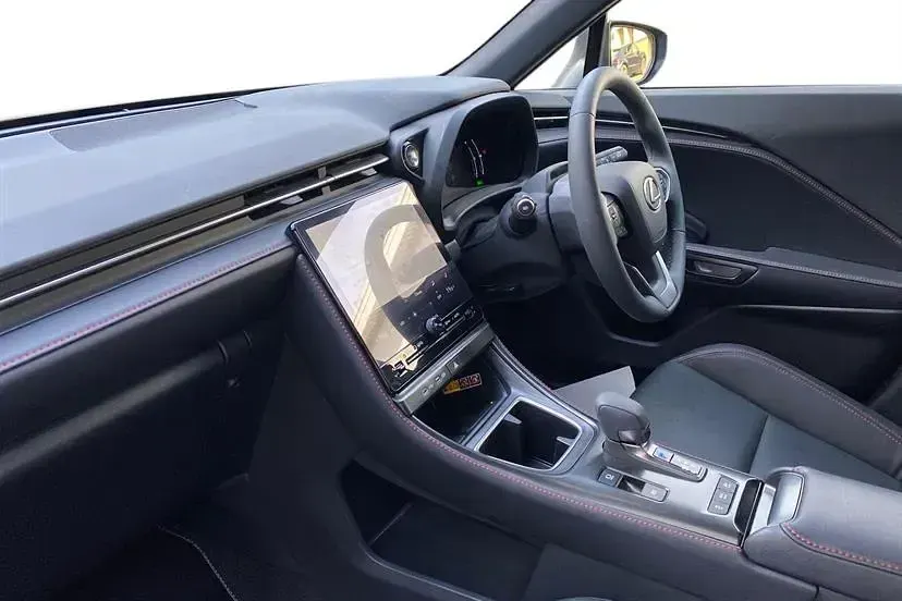 Used Lexus LBX 136 HP (100 kW) 2025 Dark blue SUV