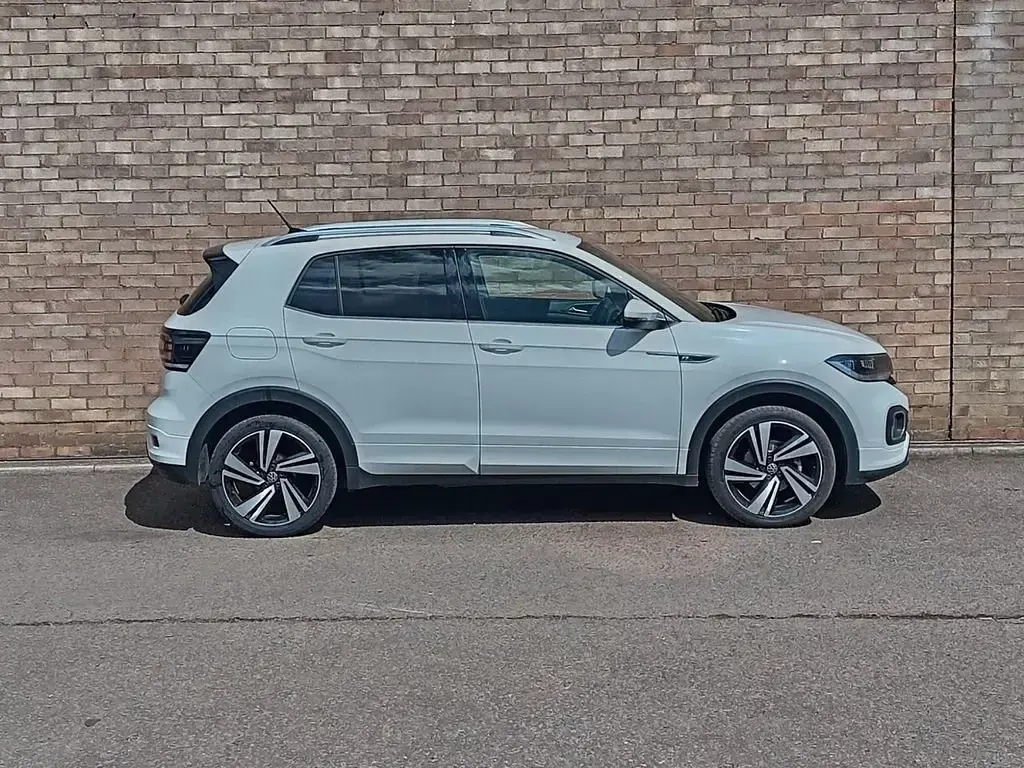 Usado VW T-Cross R-line 110 CV (80 kW) 2022 Blanco SUV