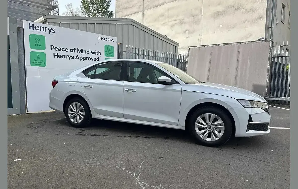 Nowe Skoda Octavia SE Technology 115 KM (84 kW) 2026 Biały Hatchback