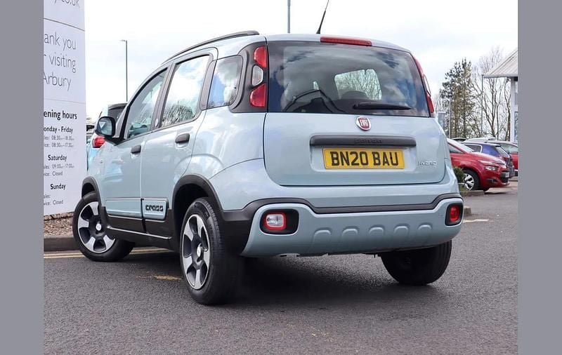Used Fiat Panda Cross Cross 68 HP (50 kW) 2020 Green Hatchback