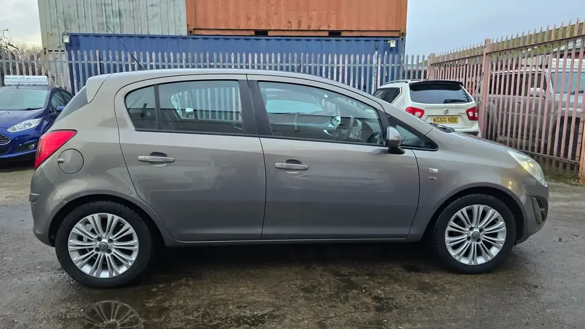 Used Vauxhall Corsa 2011 Brown Hatchback