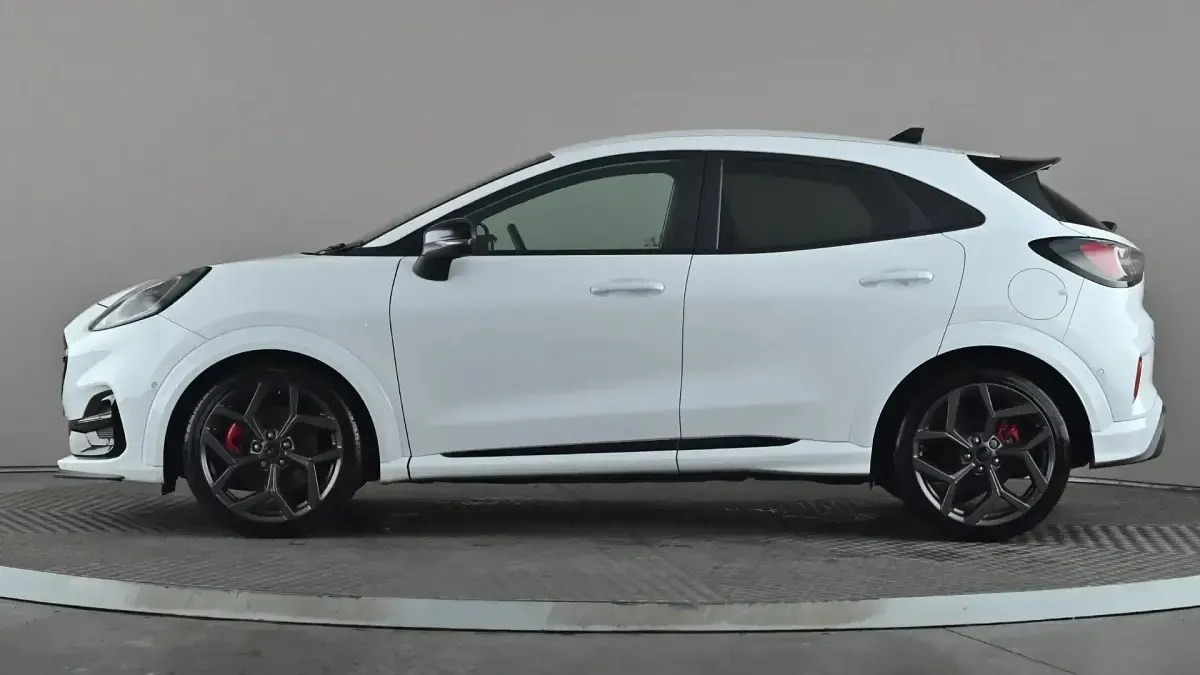 Used Ford Puma ST 170 HP (125 kW) 2023 White SUV