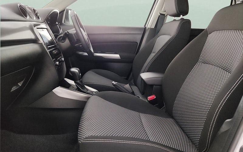 Used Suzuki Vitara SZ-T 116 HP (85 kW) 2024 SUV