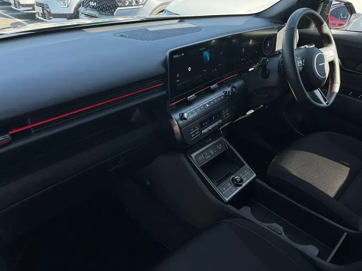 Second-hand Hyundai Kona N Line 138 CP (101 kW) 2025 Negru SUV