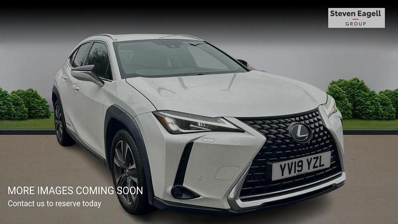 Used Lexus UX 250h 2019 White SUV
