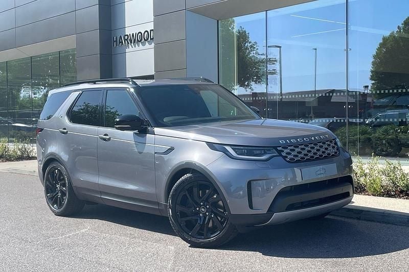 Grey Used 2025 Land Rover Discovery 5 SE SUV | £68,388 - Image 1/4