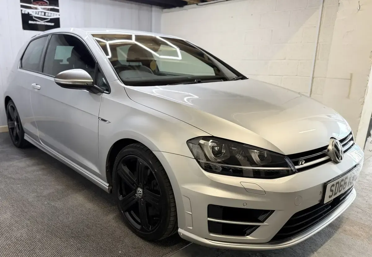 Used VW Golf VII R 310 HP (228 kW) 2016 Silver Hatchback