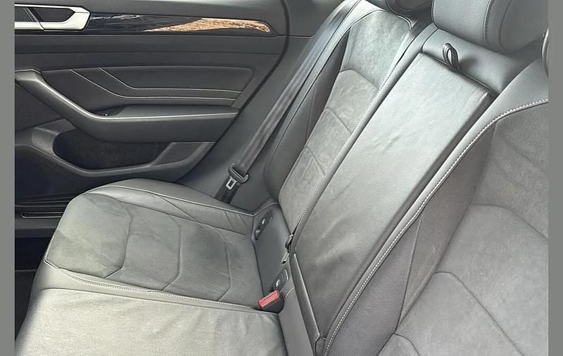 Used VW Arteon Elegance 147 HP (108 kW) 2022 Black Estate