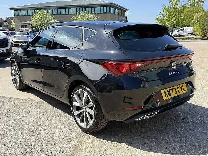 Used Seat Leon FR Sport 204 HP (150 kW) 2023 Black Hatchback