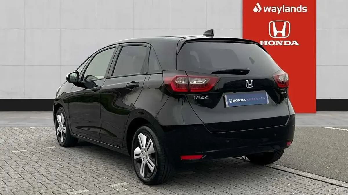 Second-hand Honda Jazz Hybrid 109 CP (80 kW) 2023 Negru Hatchback