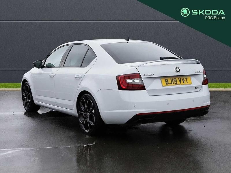 Used Skoda Octavia vRS 241 HP (177 kW) 2019 Moon white metallic Hatchback