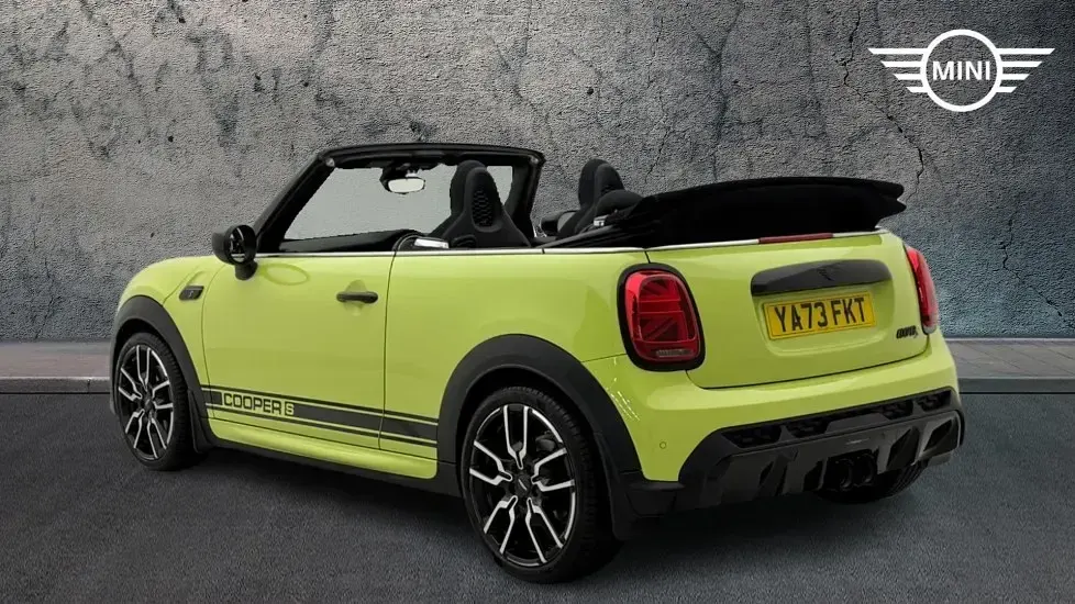 Used Mini Cooper S Cabriolet Sport 176 HP (129 kW) 2024 Yellow Cabriolet