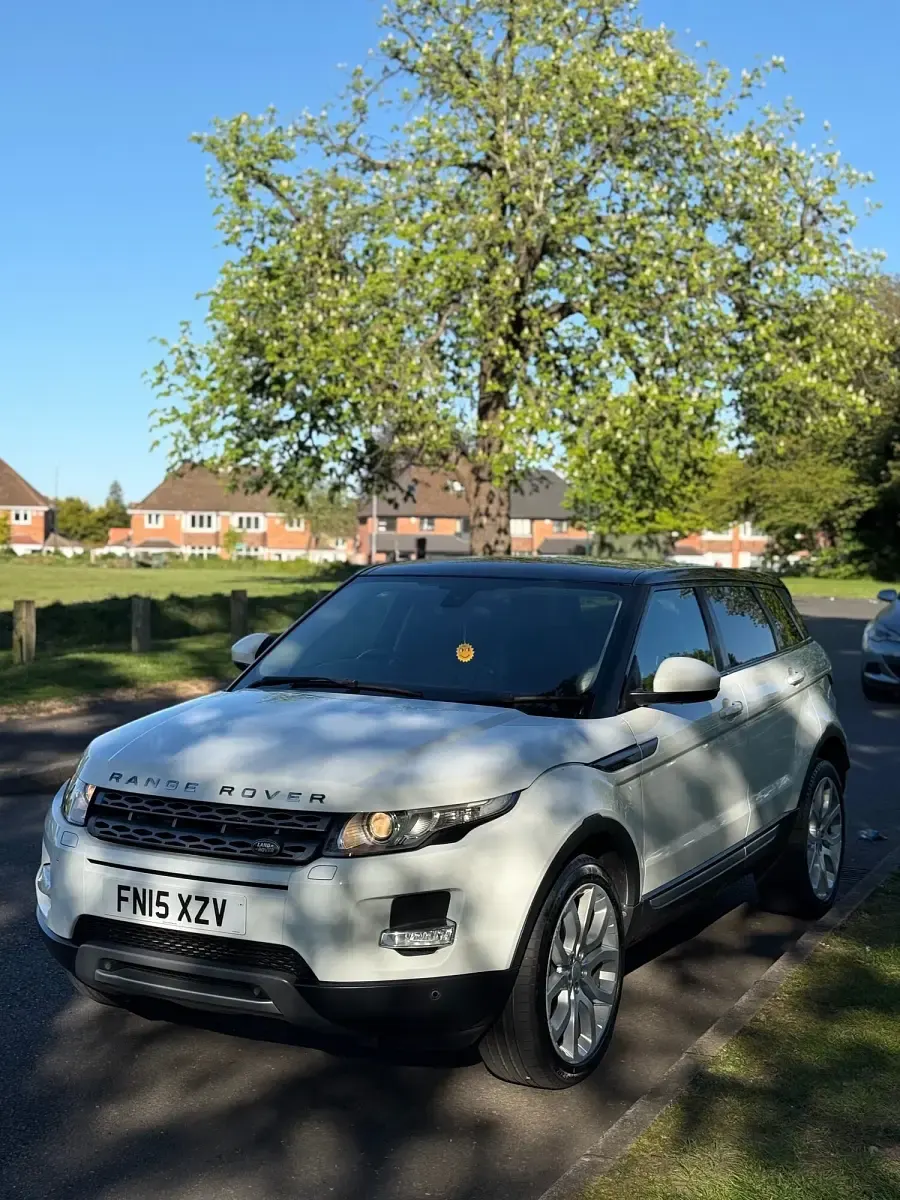 Used Land Rover Range Rover evoque Pure 2015 White Estate