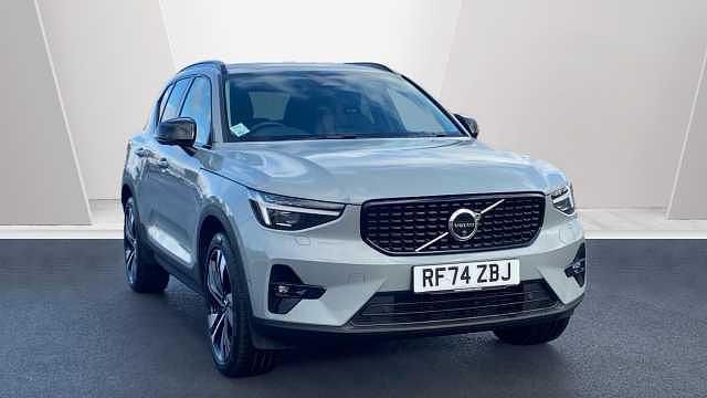 Used 2025 Volvo XC40 Ultra SUV | £34,000 (A bit pricey) - Image 1/3