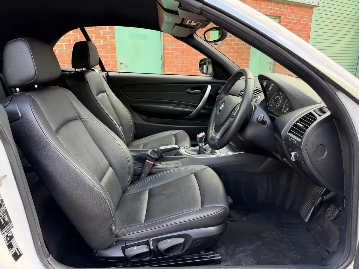 Used BMW 118 Cabriolet Exclusive 2013 White Cabriolet