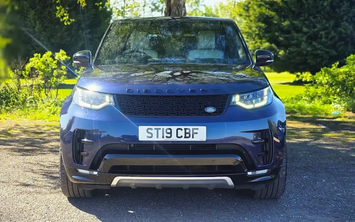 Used Land Rover Discovery 5 HSE Luxury 2019 Blue SUV