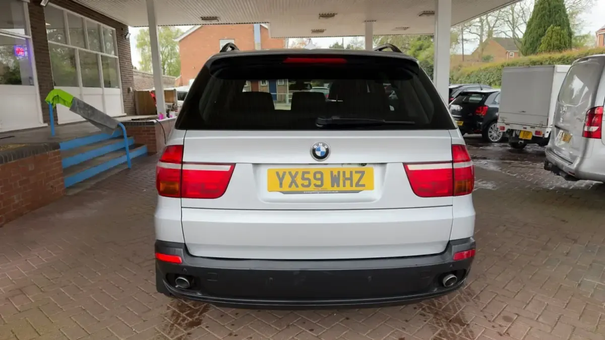 Begagnad BMW X5 Comfort Edition 2009 Silver SUV