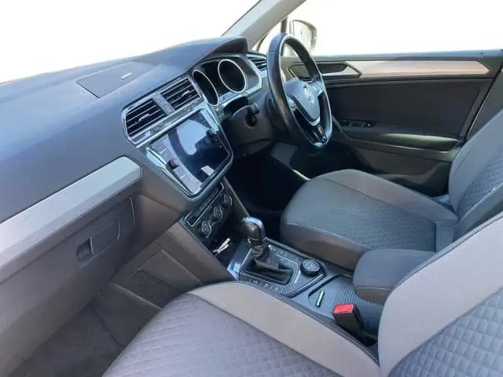 Używany VW Tiguan Match 150 KM (110 kW) 2019 Biały SUV
