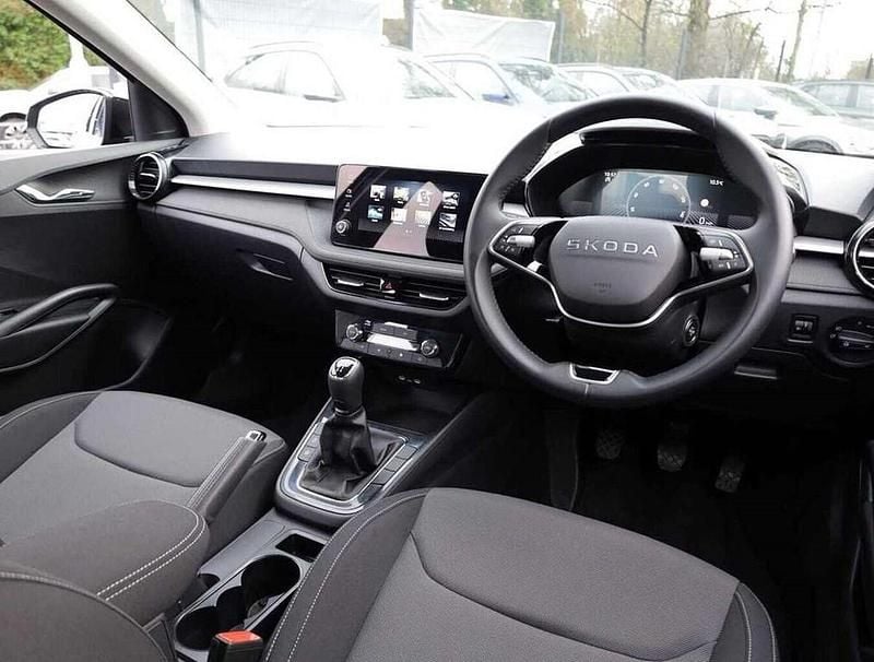 Used Skoda Fabia SE 94 HP (69 kW) 2025 Black magic pearl effect Hatchback