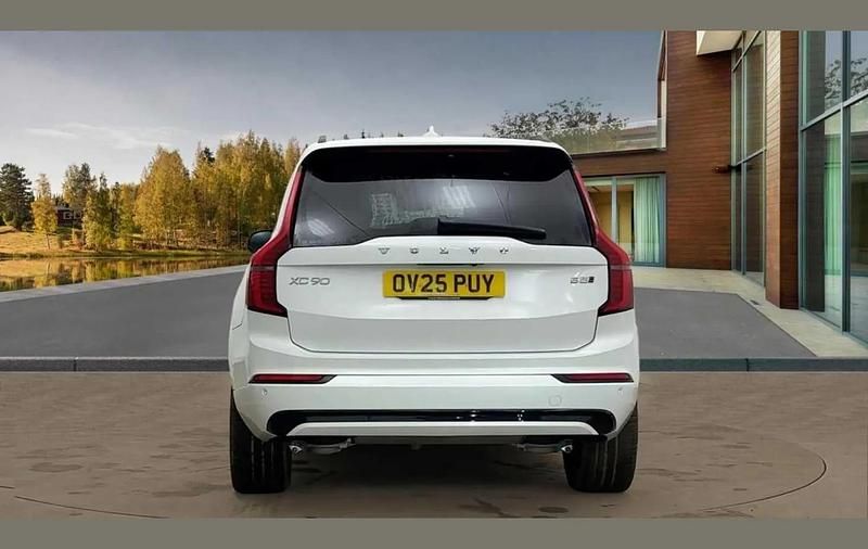 Used Volvo XC90 Plus 247 HP (181 kW) 2025 White SUV