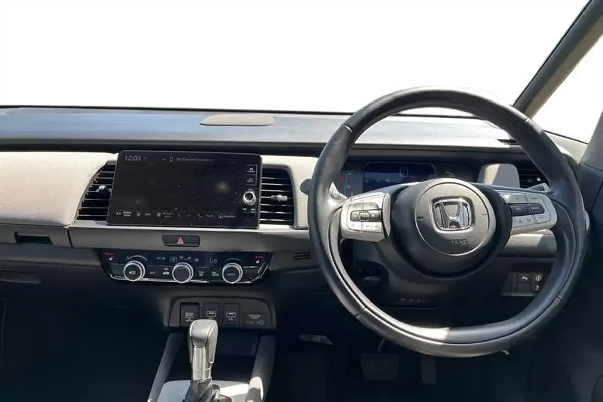 Used Honda Jazz Hybrid 109 HP (80 kW) 2023 Urban grey Hatchback