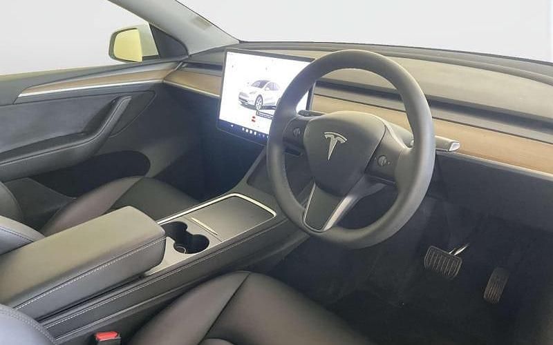 Used Tesla Model Y RWD 219 kW (299 HP) 2024 SUV