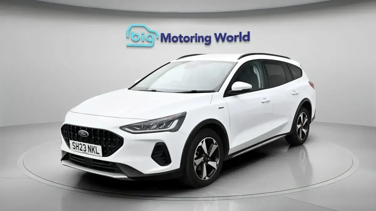 Used Ford Focus Active 2023 White Estate