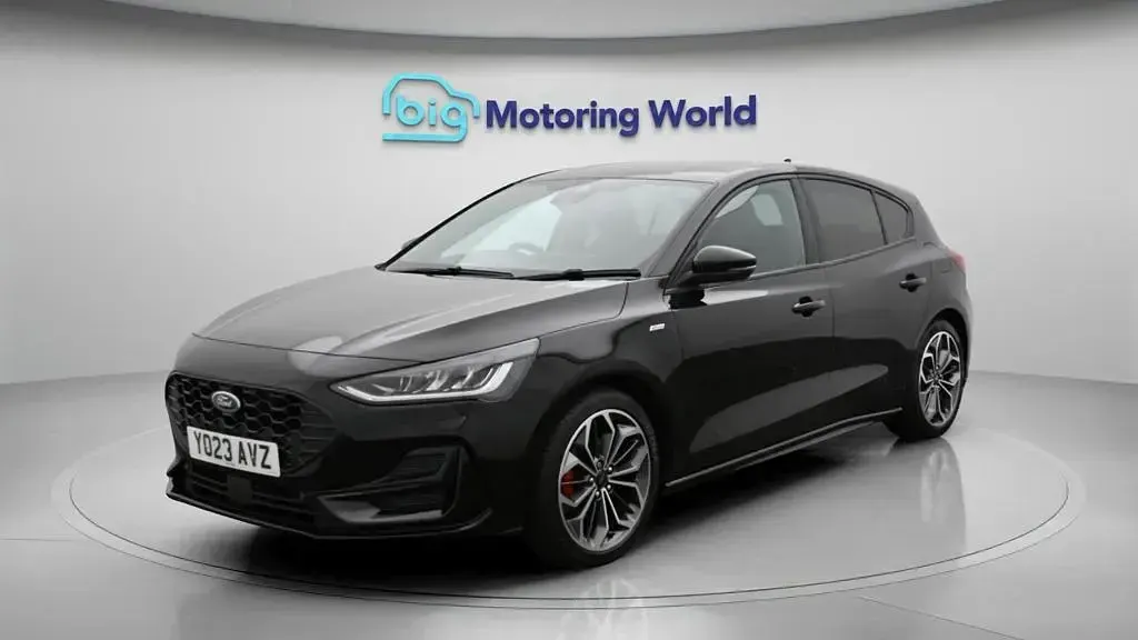 Used Ford Focus ST-Line X 155 HP (114 kW) 2023 Black Hatchback