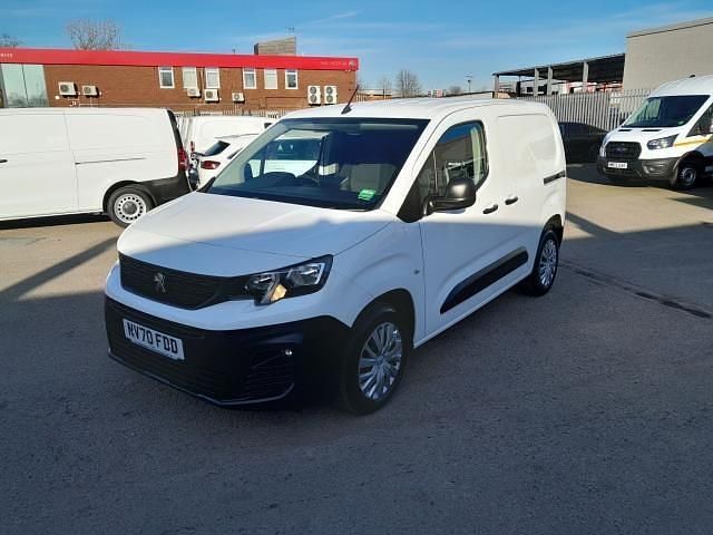 Used Peugeot Partner 2020 White MPV