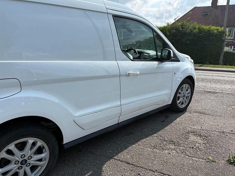 Used Ford Transit Connect Limited 118 HP (86 kW) 2019 White MPV